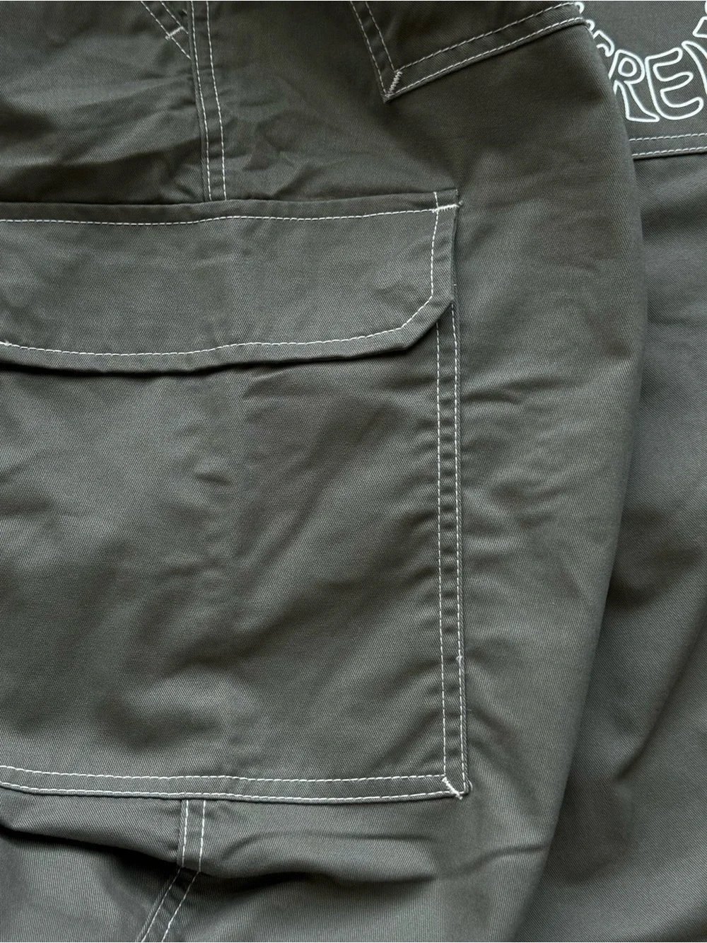 True Religion Mens Cargo Pants Sz 34 fit 38” Olive Green Kalamata White Stitch